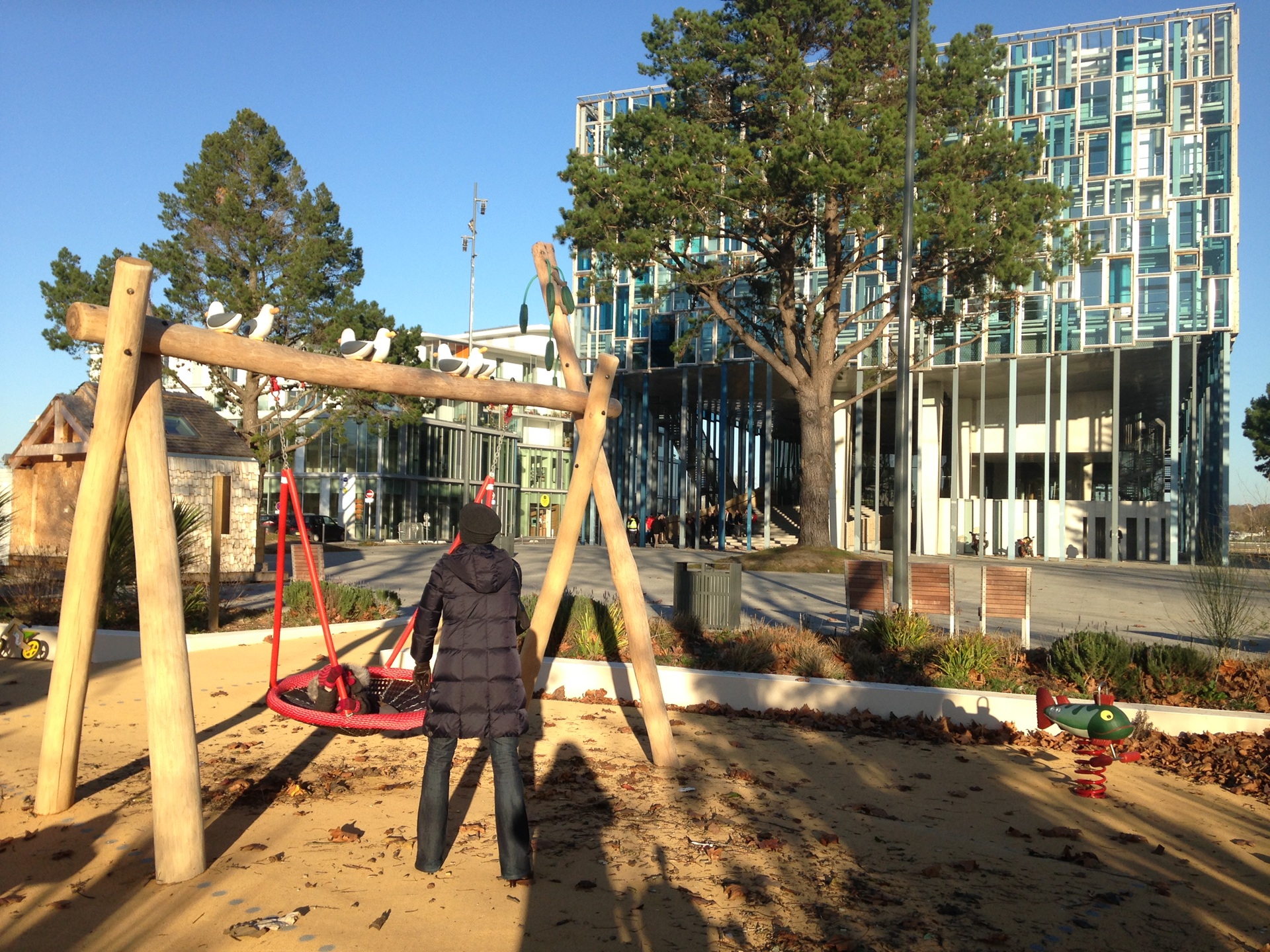 449781-aire-de-jeux-peristyle-2016-11-28-inconnu-23390