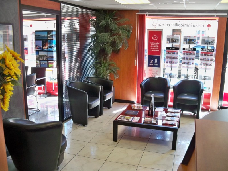 Agence immobilière sérieuse, location saisonnière lorient et bord de mer, location vide, location meublée, transactions, ventes de maisons, appartements à Orpi Immobilier, Lorient Bretagne sud (Morbihan, 56)