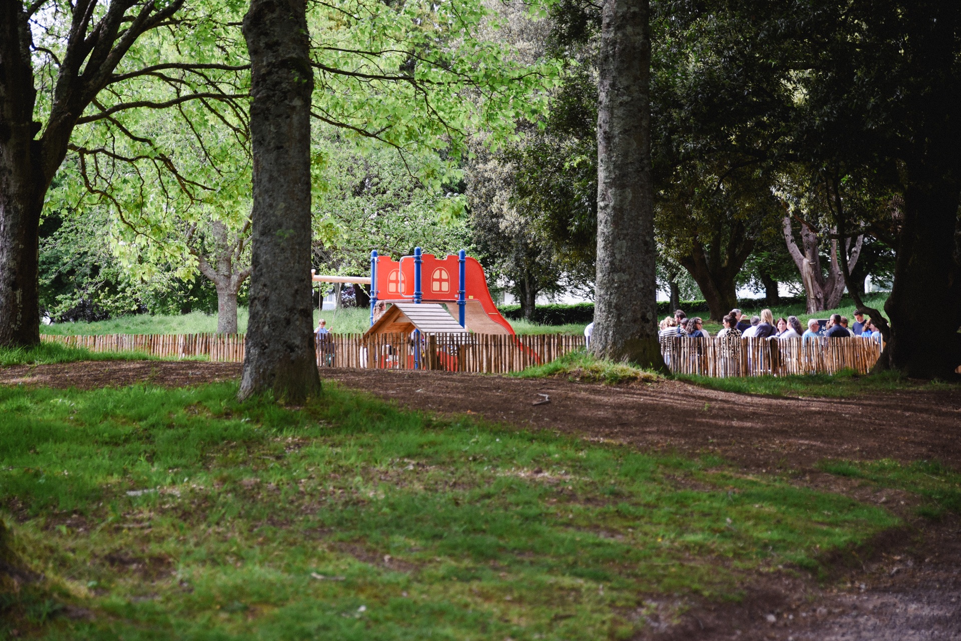 Aire de jeux au jardin Max Clement à Lorient (Morbihan) 56
