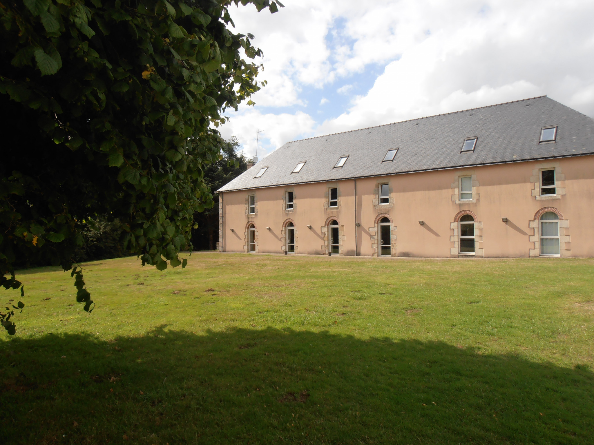 Appartements dans les dépendances d'un château pour passer des vacances au calme au Domaine de Manehouarn à Lorient Bretagne Sud (56 Morbihan)
