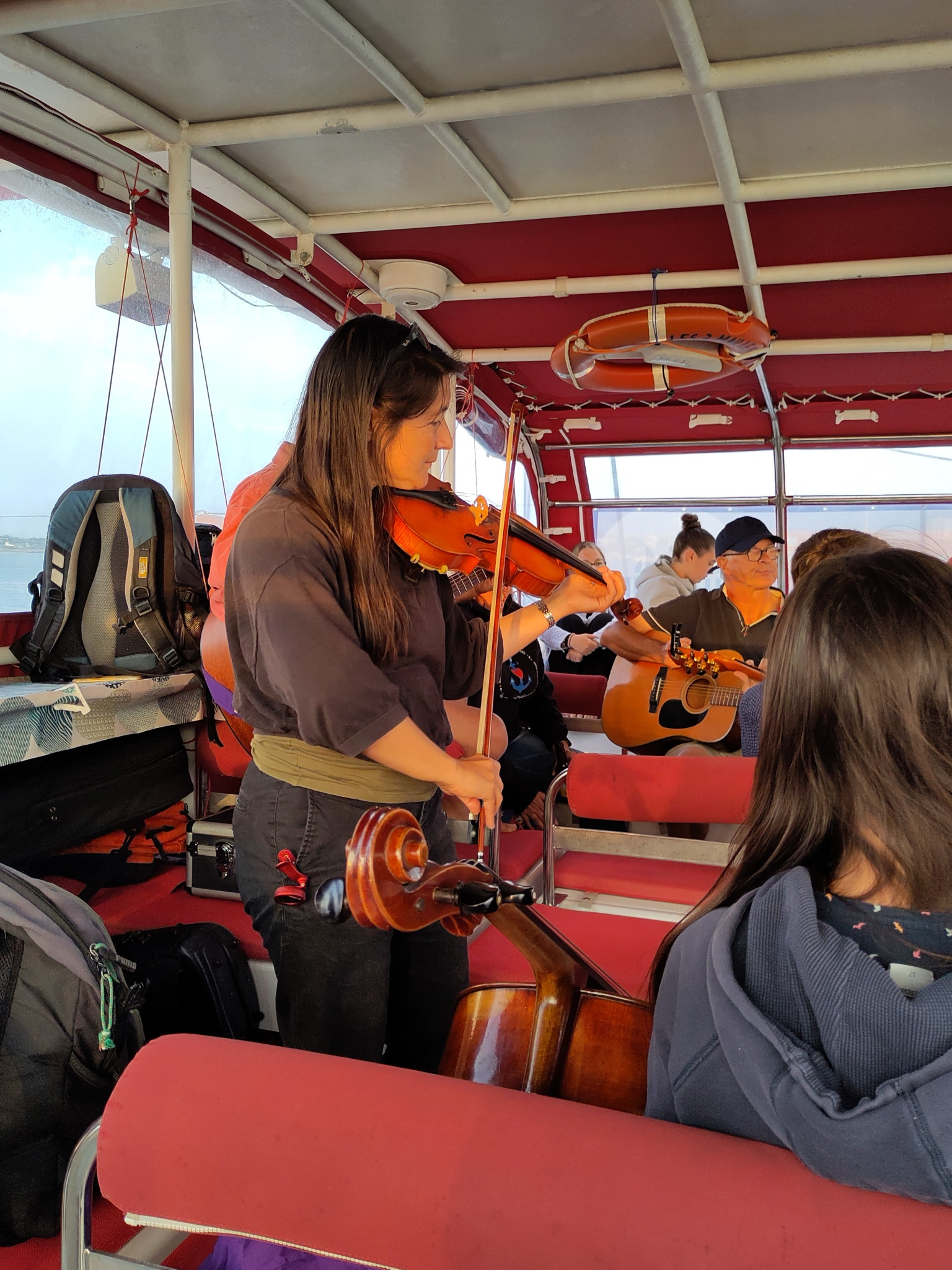 Bag Hatoup- l'île de Groix à la Voile, animations concerts à bord du voilier, à Lorient Bretagne Sud (Morbihan, 56)