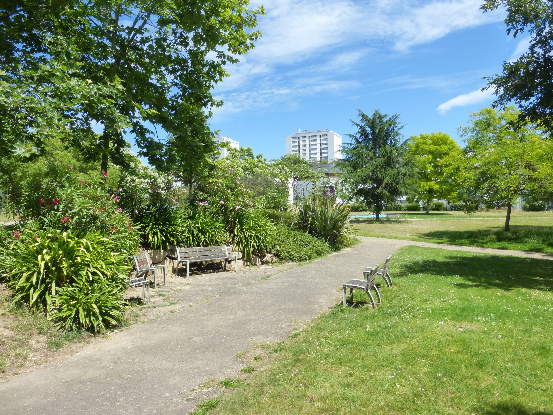 Bancs au Parc du Venzu à Lorient (Morbihan) 56