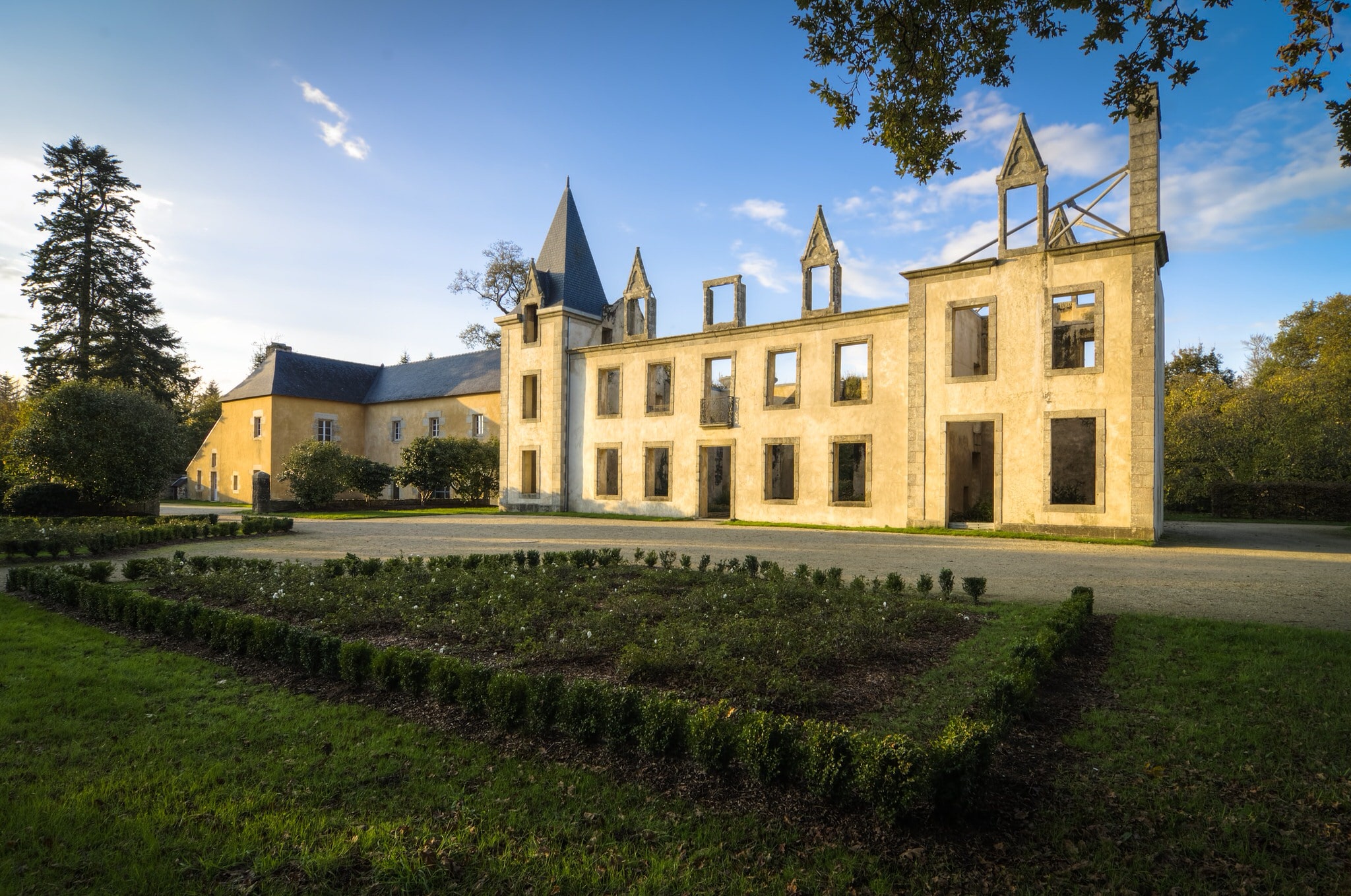 Château dans le domaine du Lain à Gestel proche Lorient (Morbihan) 56