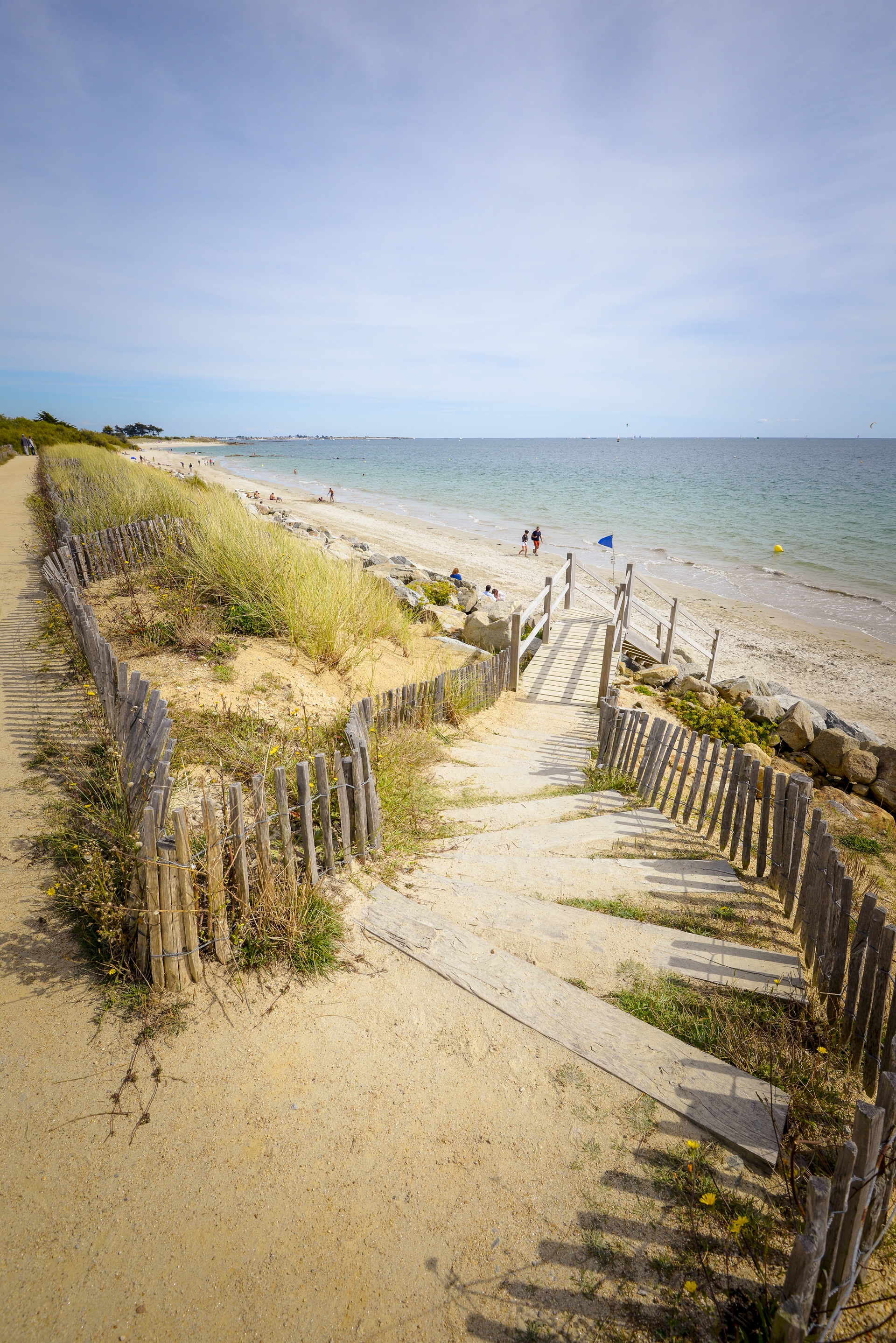Chemin pour se rendre sur la plage de Kerguelen les roseaux à Larmor-Plage (Morbihan) 56