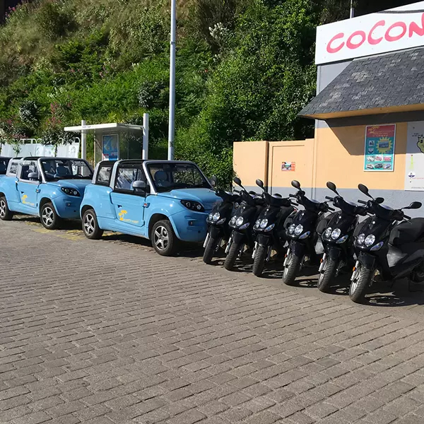 Coconut's location vous propose vélos, voitures et scooters pour découvrir les Grands Sables, Pen-Men et toute l'Ile de Groix à Lorient Bretagne Sud (Morbihan, 56)