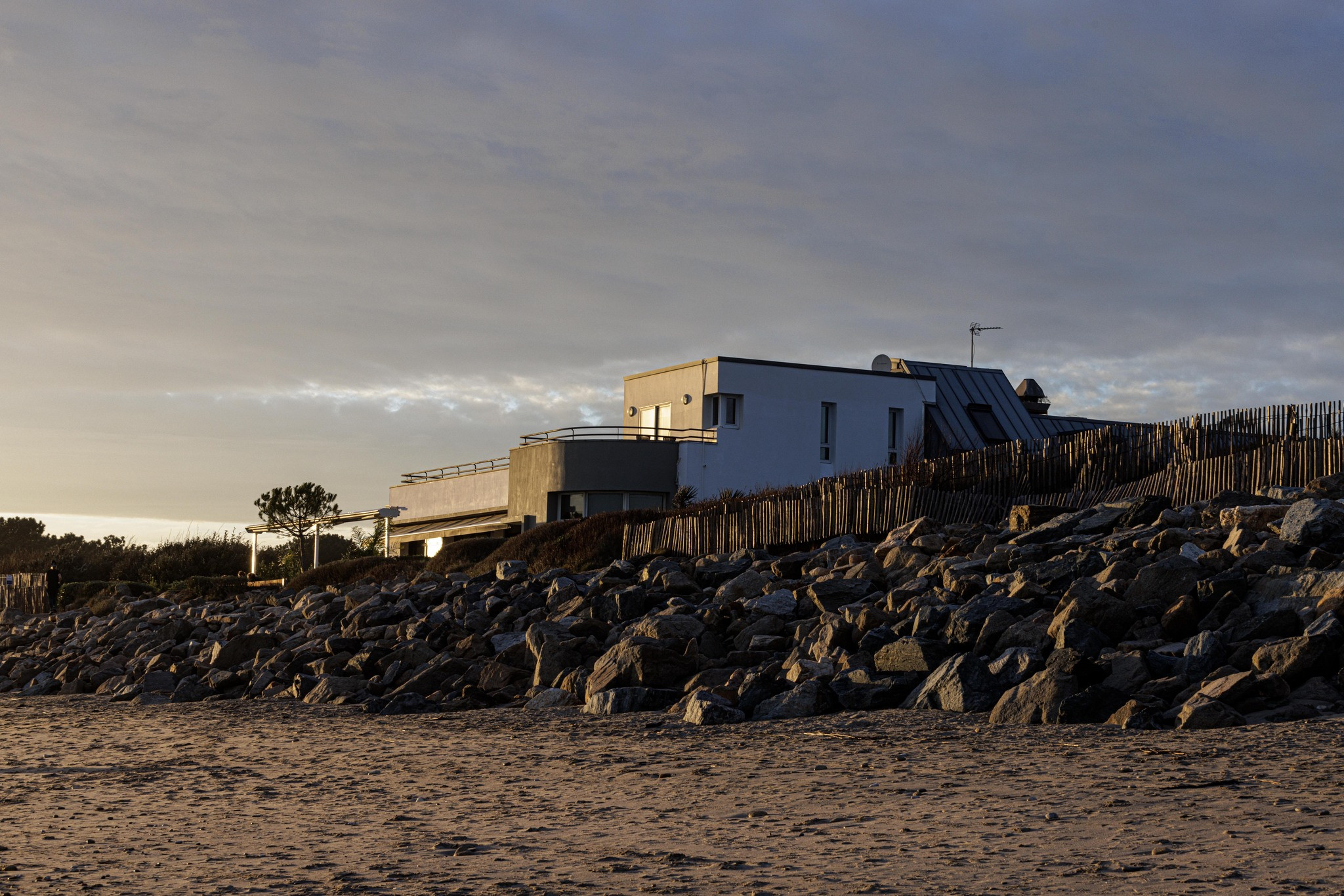 Hôtel les Mouettes, hôtel familial avec vue mer et juste au dessus de la plage (Morbihan, 56)