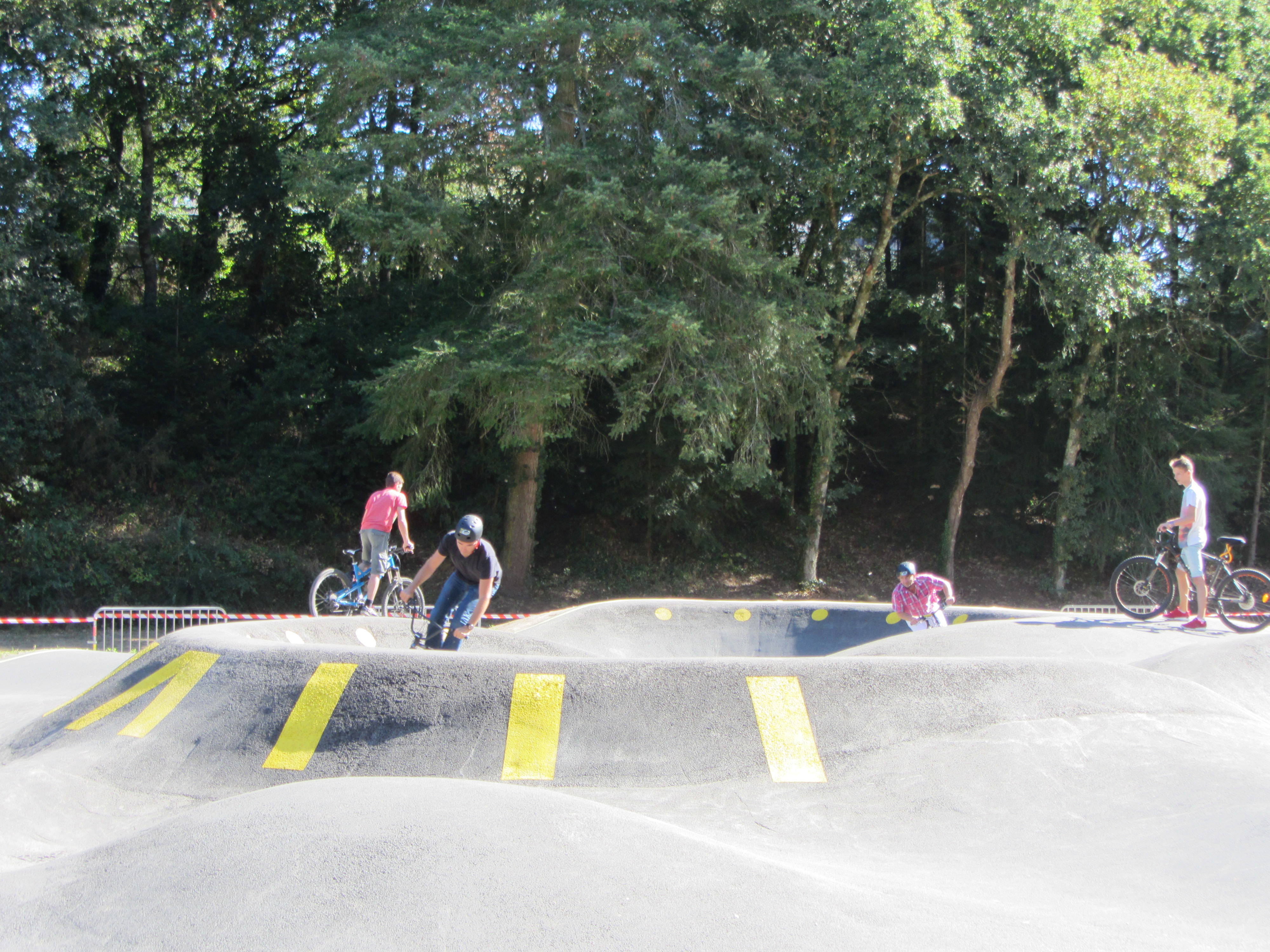 Jump line au skate park de Caudan (Morbihan,56)