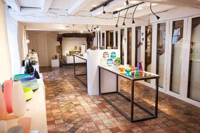 La Cour des métiers d’Art est un lieu incontournable d’exposition-vente à Pont-Scorff, Lorient Bretagne Sud (56 Morbihan)