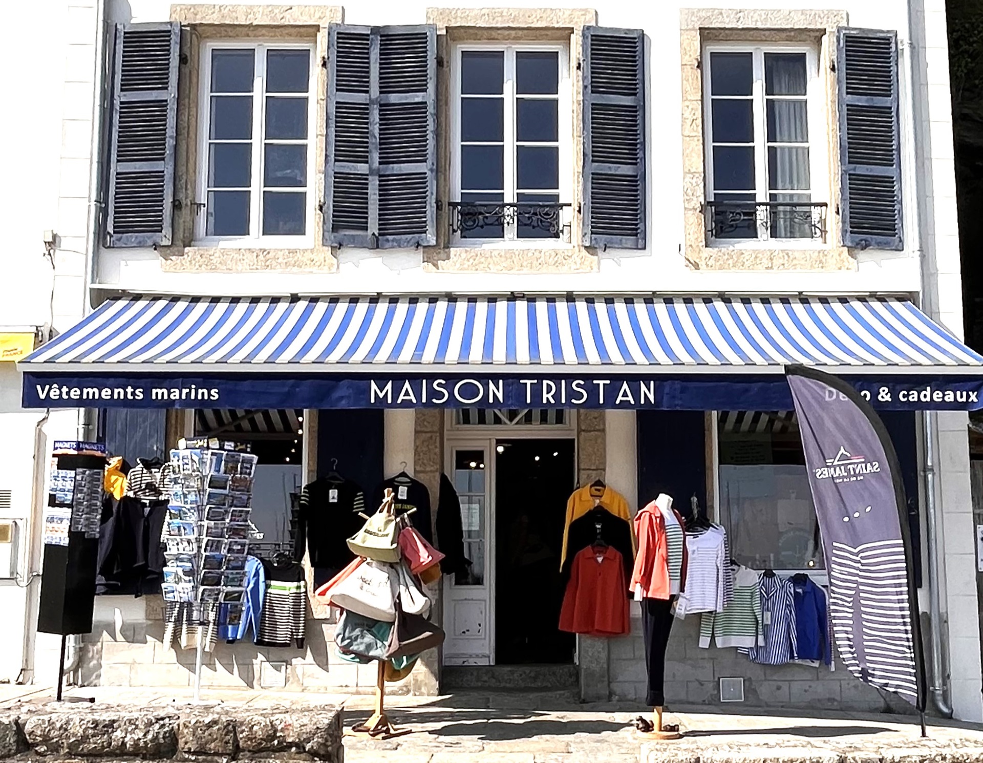 La Maison de Tristan à Groix, boutique de vêtements marins traditionnels et de savoir-faire breton à Lorient Bretagne Sud ( Morbihan)