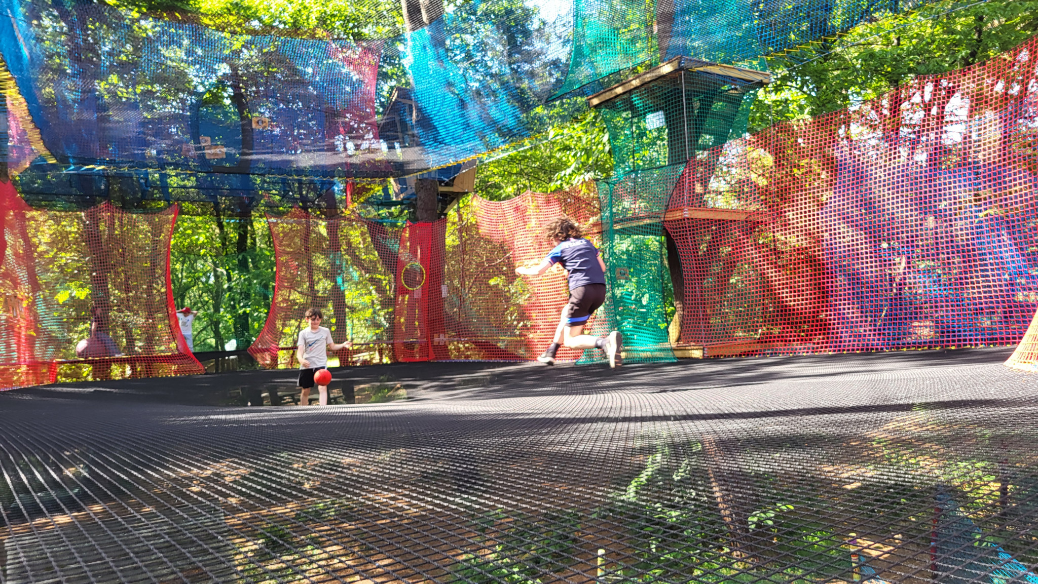 land-aux-lutins-parc-de-loisirs-morbihan-filets-trampoforest-parcabout-sortie-famille-bretagne-22428