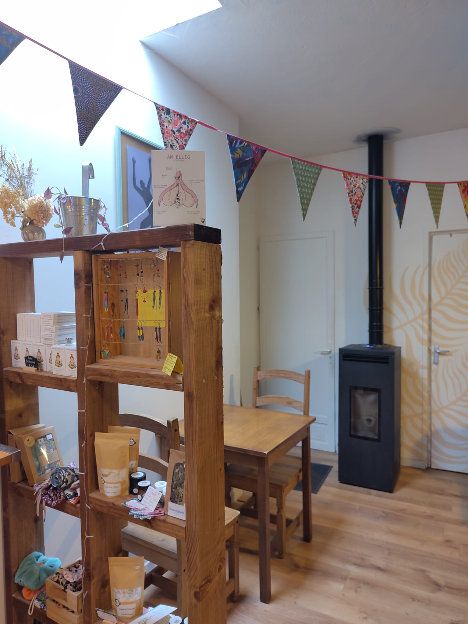 Le Concept, tiers lieu BZH, corner boutique produits bio, végan, resto, coffe shop, (Morbihan, 56)