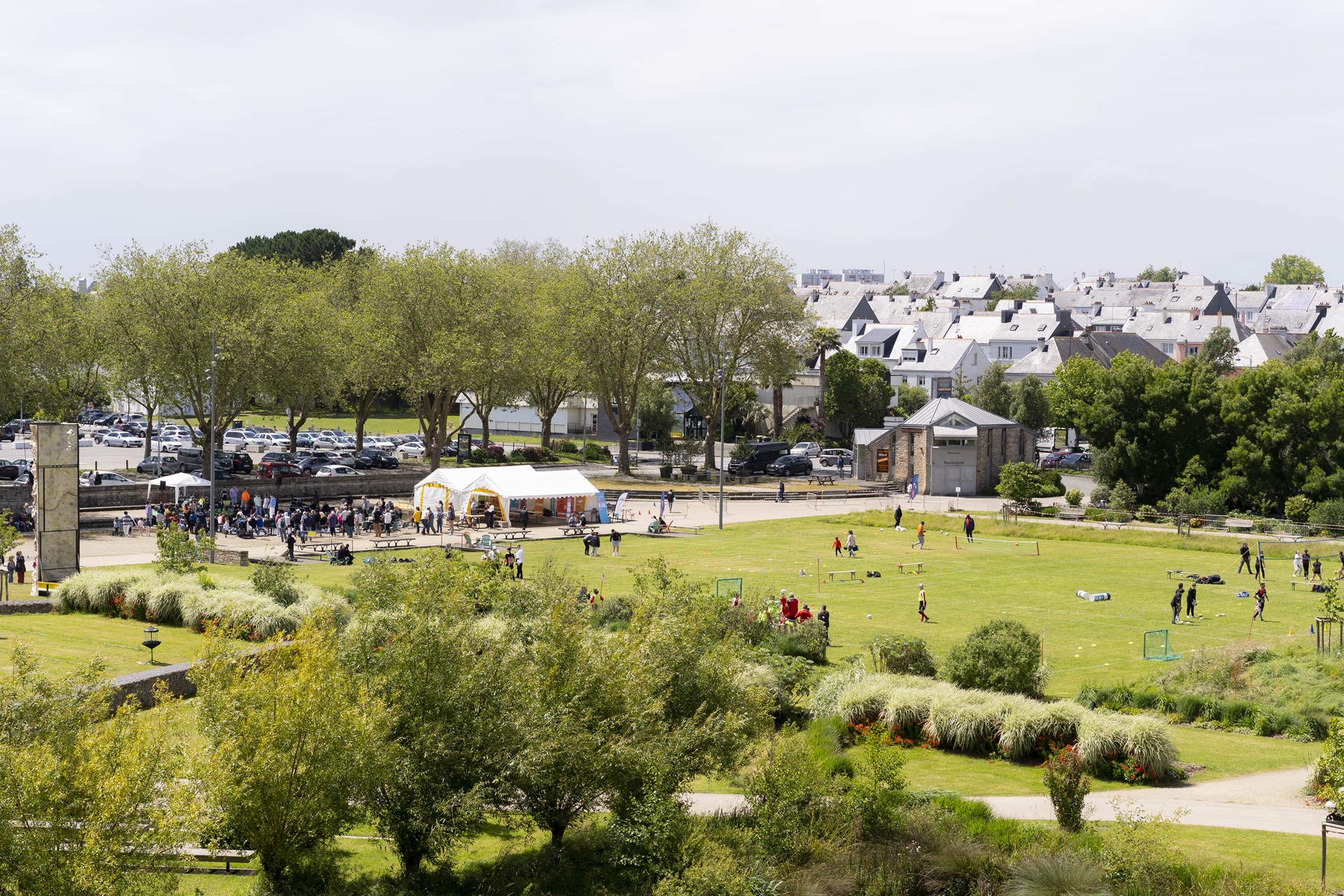 Olympiade au parc l'Espace Mandela à Lanester proche Lorient (Morbihan) 56