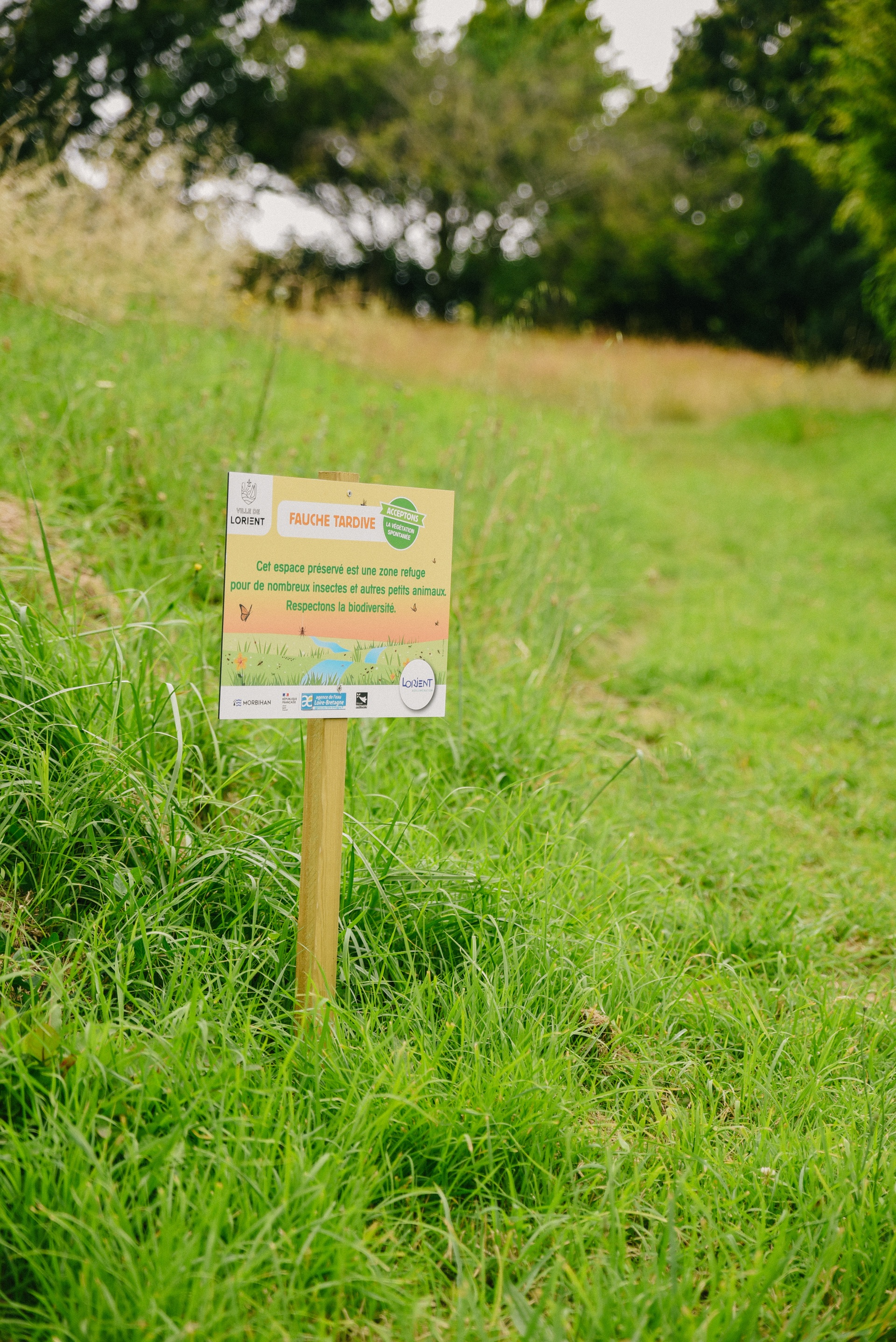 Panneau d'information au jardin de Kerforn à Lorient - Parcs et jardins à Lorient Bretagne Sud (Morbihan)
