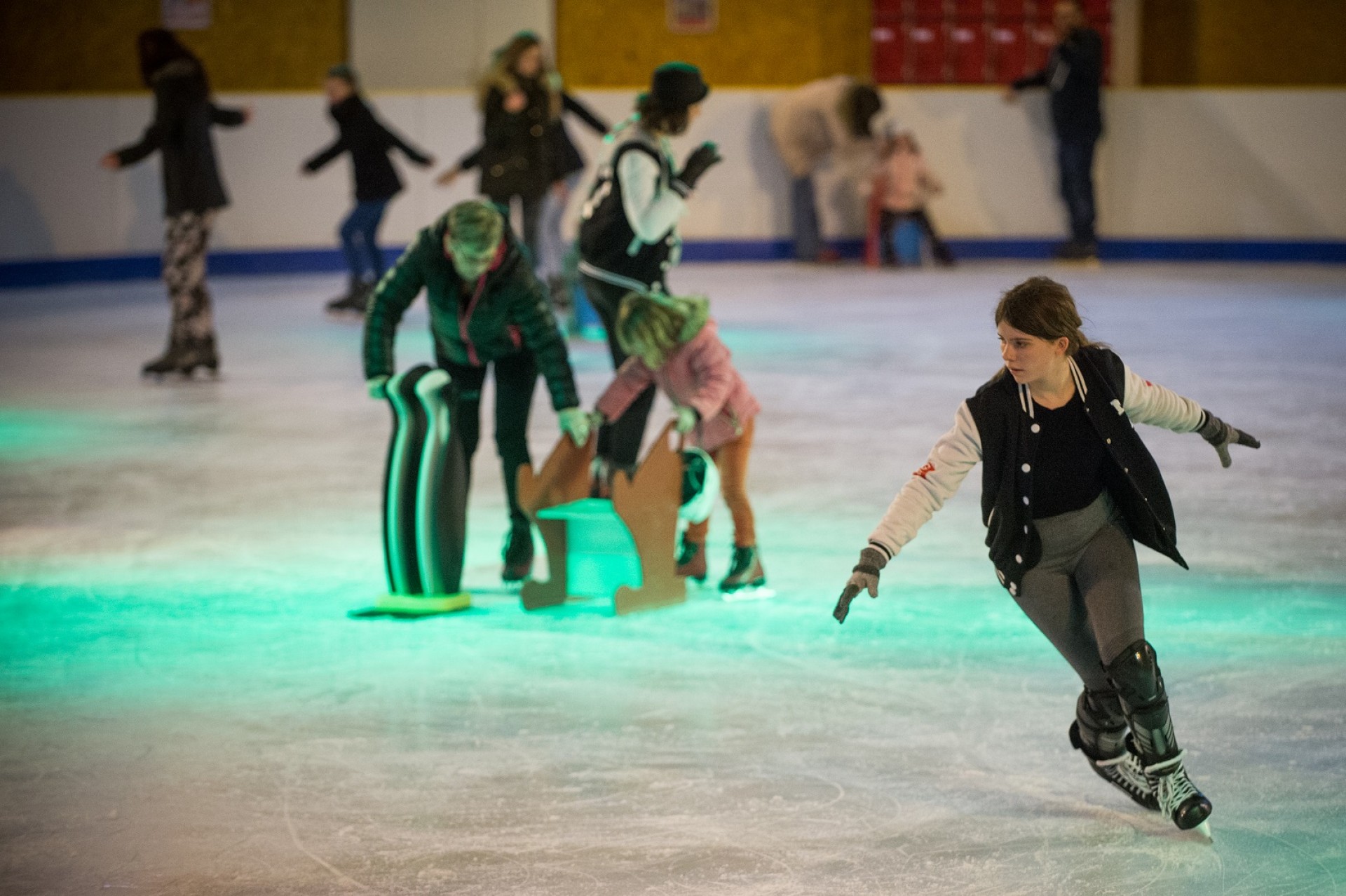 Patinoire à Lorient Bretagne Sud, activité de noël pour les enfants, Patinoire du Scorff (Morbihan 56)