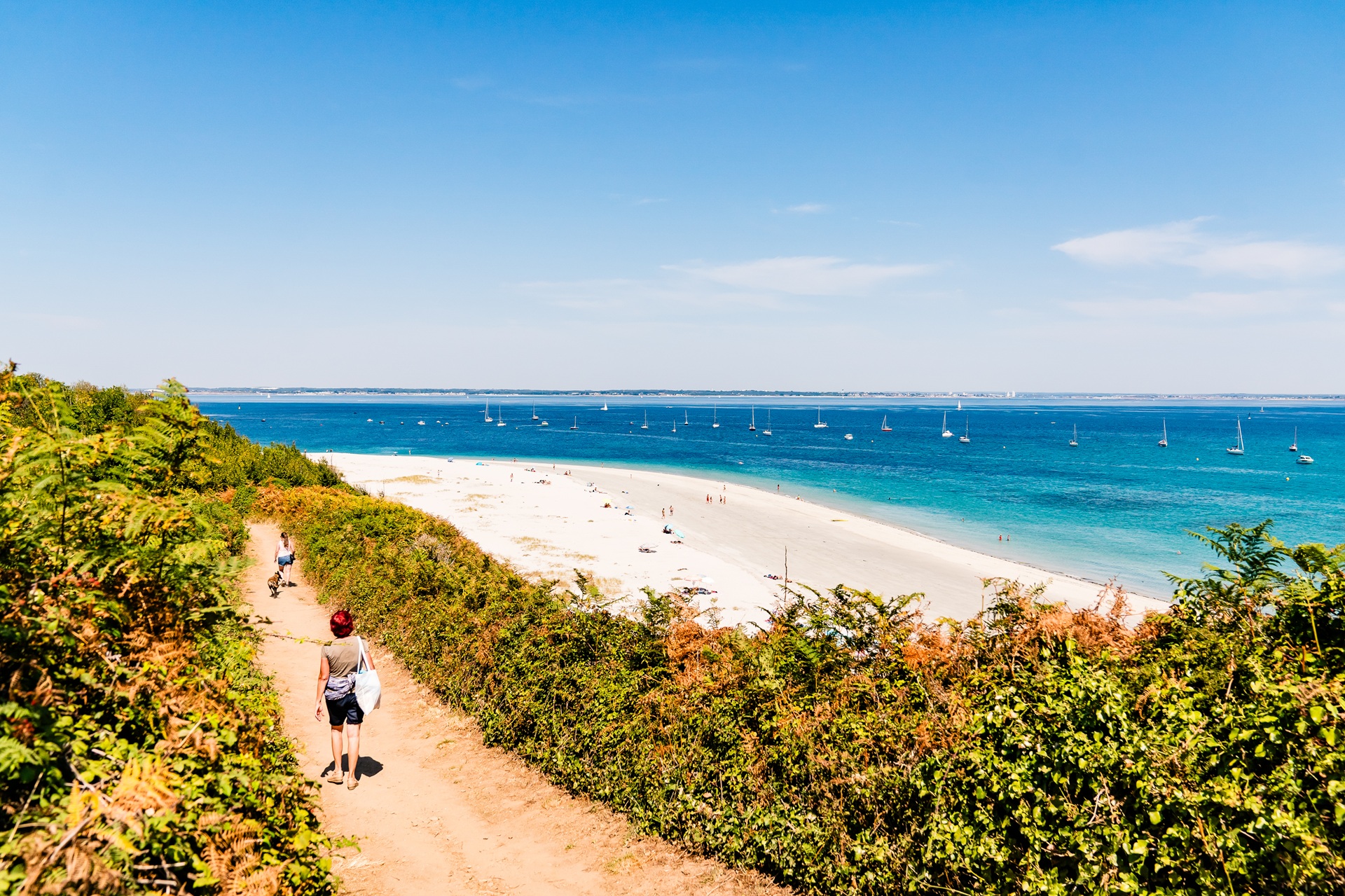 Plage des grands sables et chemin côtier île de Groix (Morbihan) 56