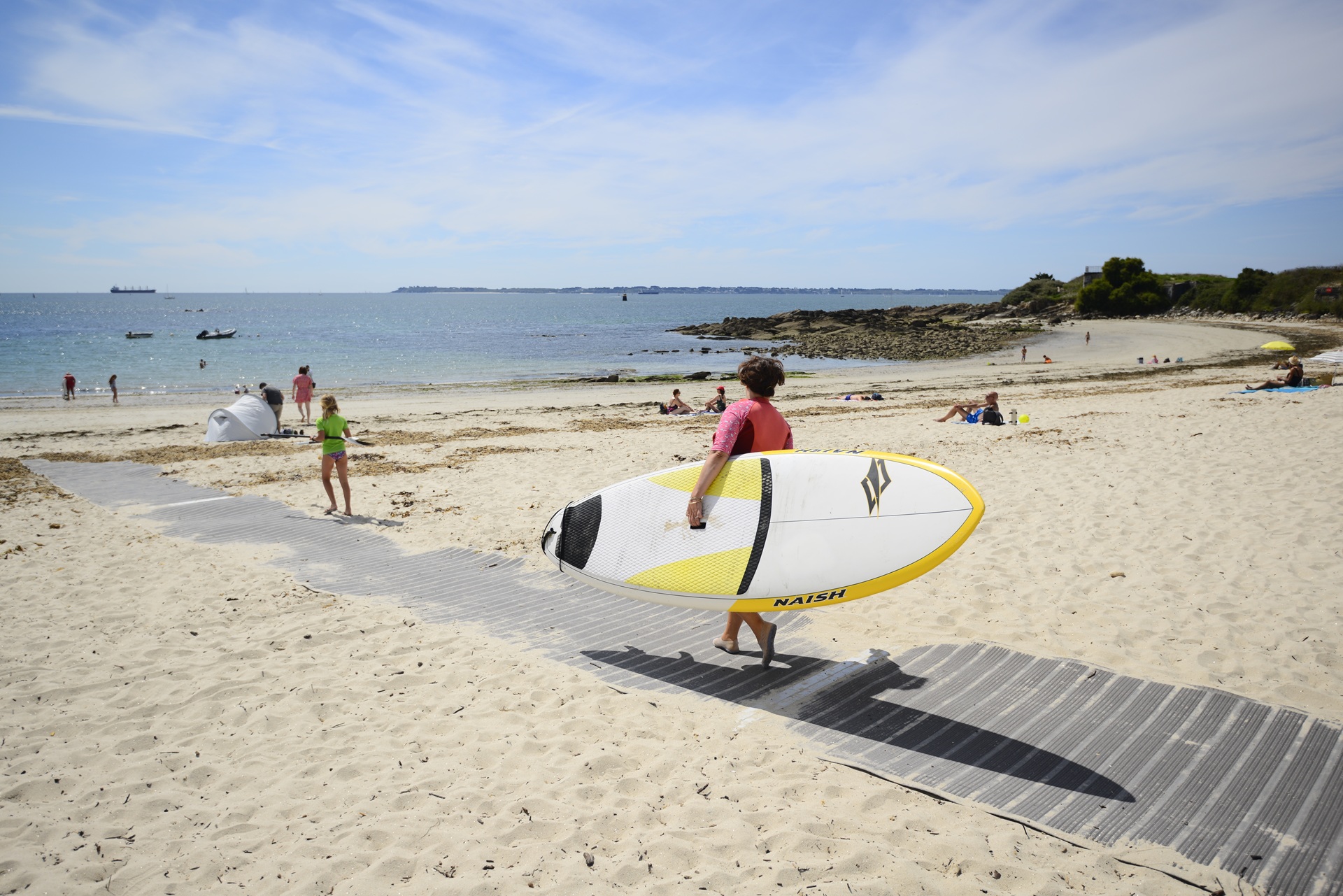 Planche sur la plage de Locqueltas à Larmor-Plage (Morbihan) 56