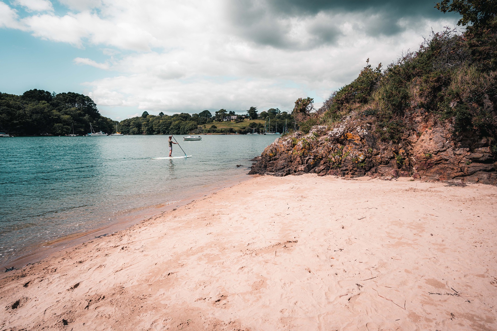 Stand up sur la Laïta près de la plage du bas-Pouldu à Guidel-Plages (Morbihan) 56