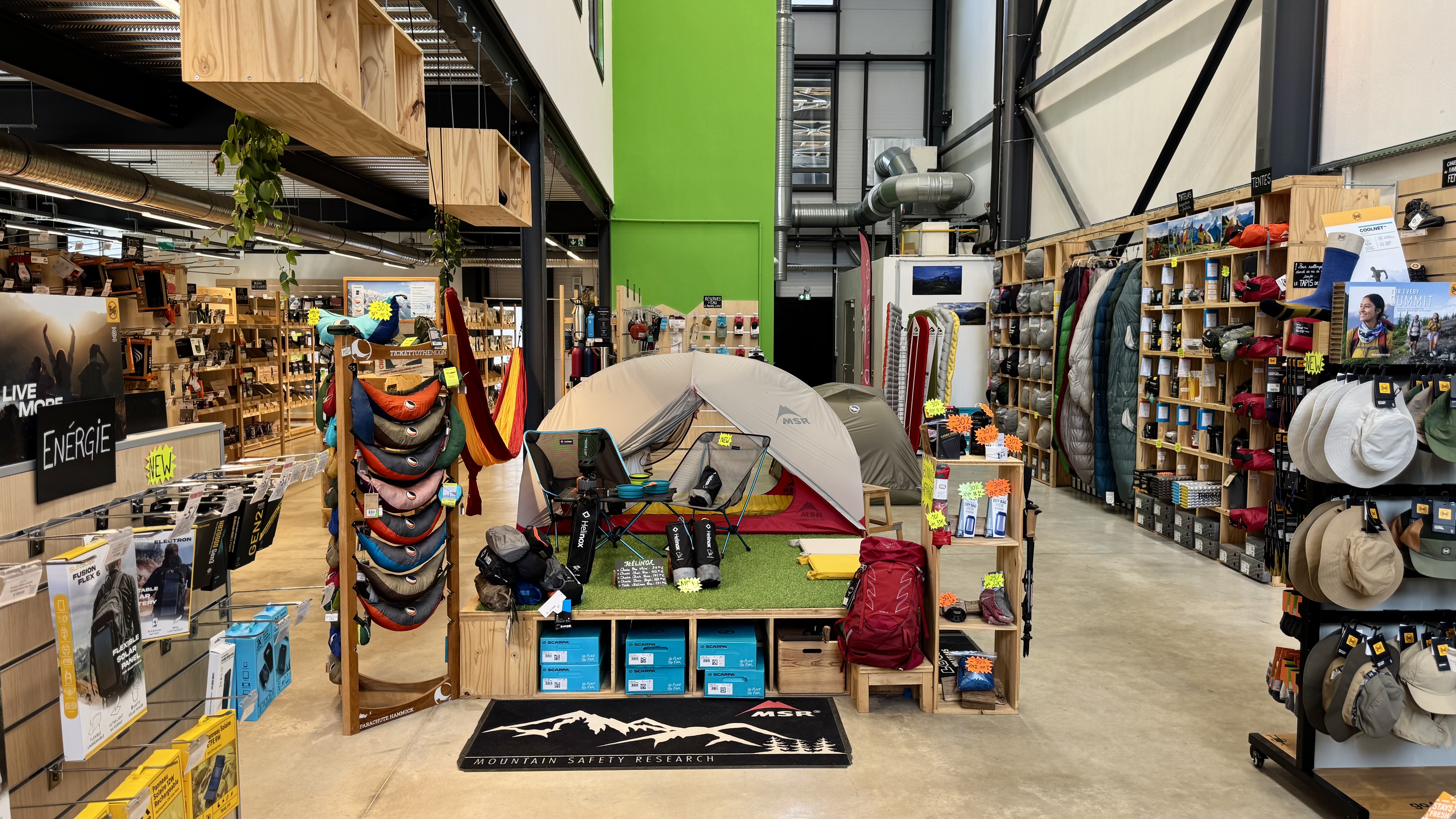 Tentes matelas sac de couchage rechauds venez decouvrir le magasin Lyophilise & Co pour les professionnels et particuliers à Lorient Bretagne Sud (Morbihan, 56)