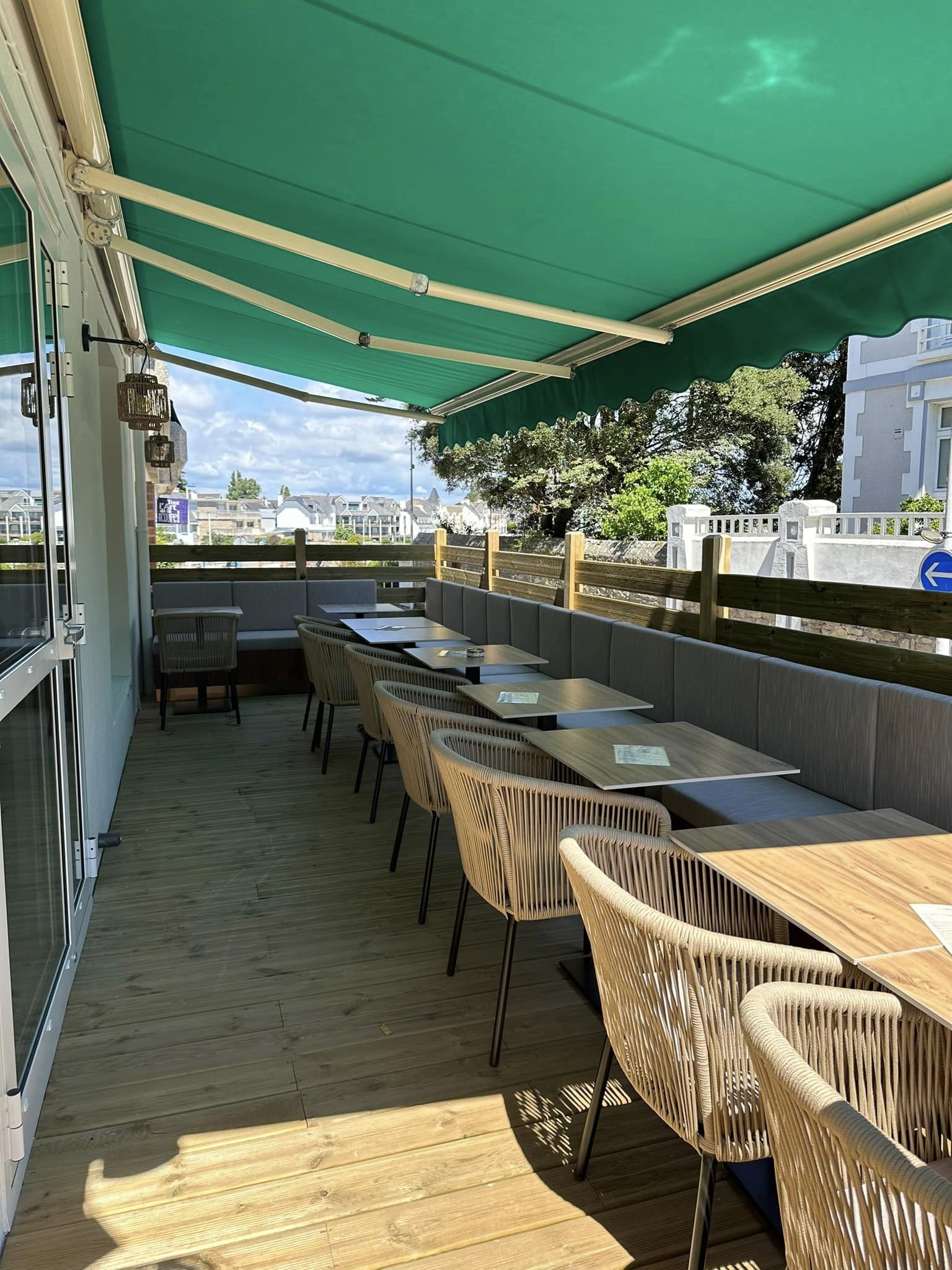 Ty Mero, restaurant à Larmor-Plage, séduit par sa simplicité et son accueil, cuisine halal et végétarienne à la carte (morbihan 56)