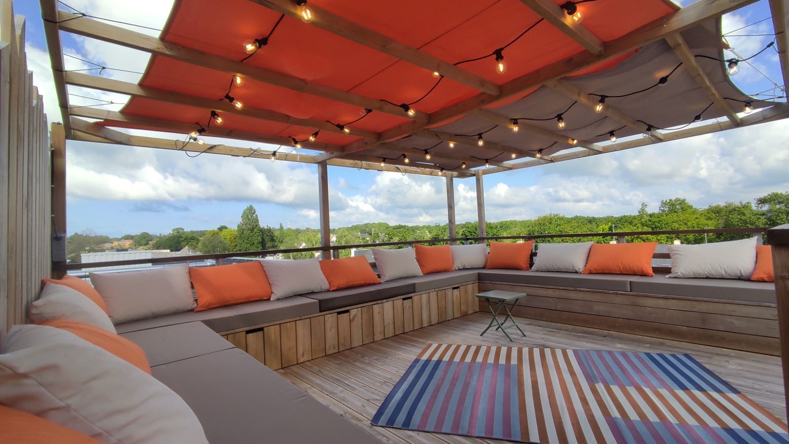 Ty Work à Larmor-Plage, centre d’affaire, location de salles et coworking de 600 m² à Larmor Plage en Bretagne (Morbihan, 56)