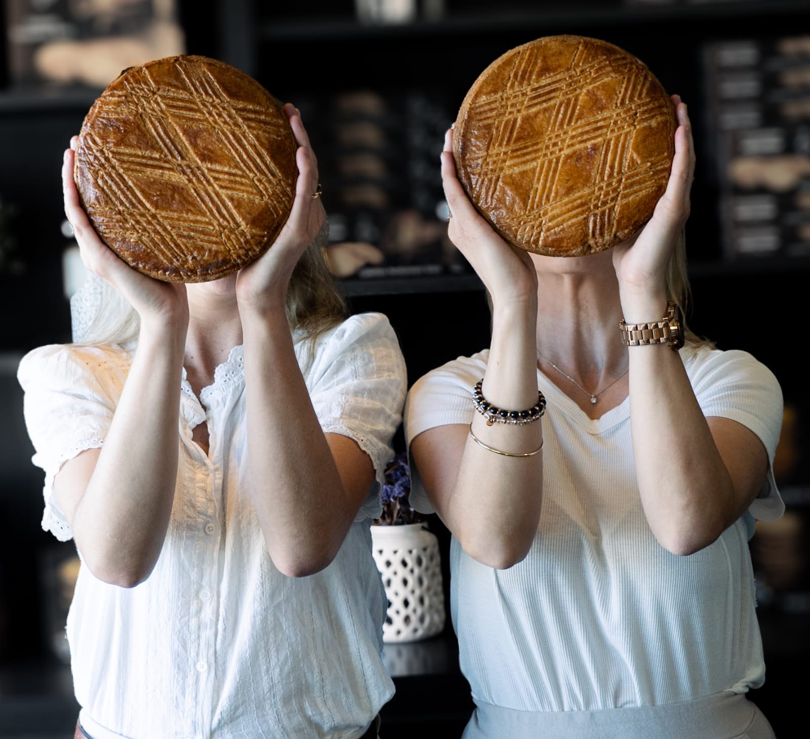 Visages cachés derrière les célèbres gâteaux bretons de la biscuiterie La Lorientaise (Kervignac, Morbihan, 56)