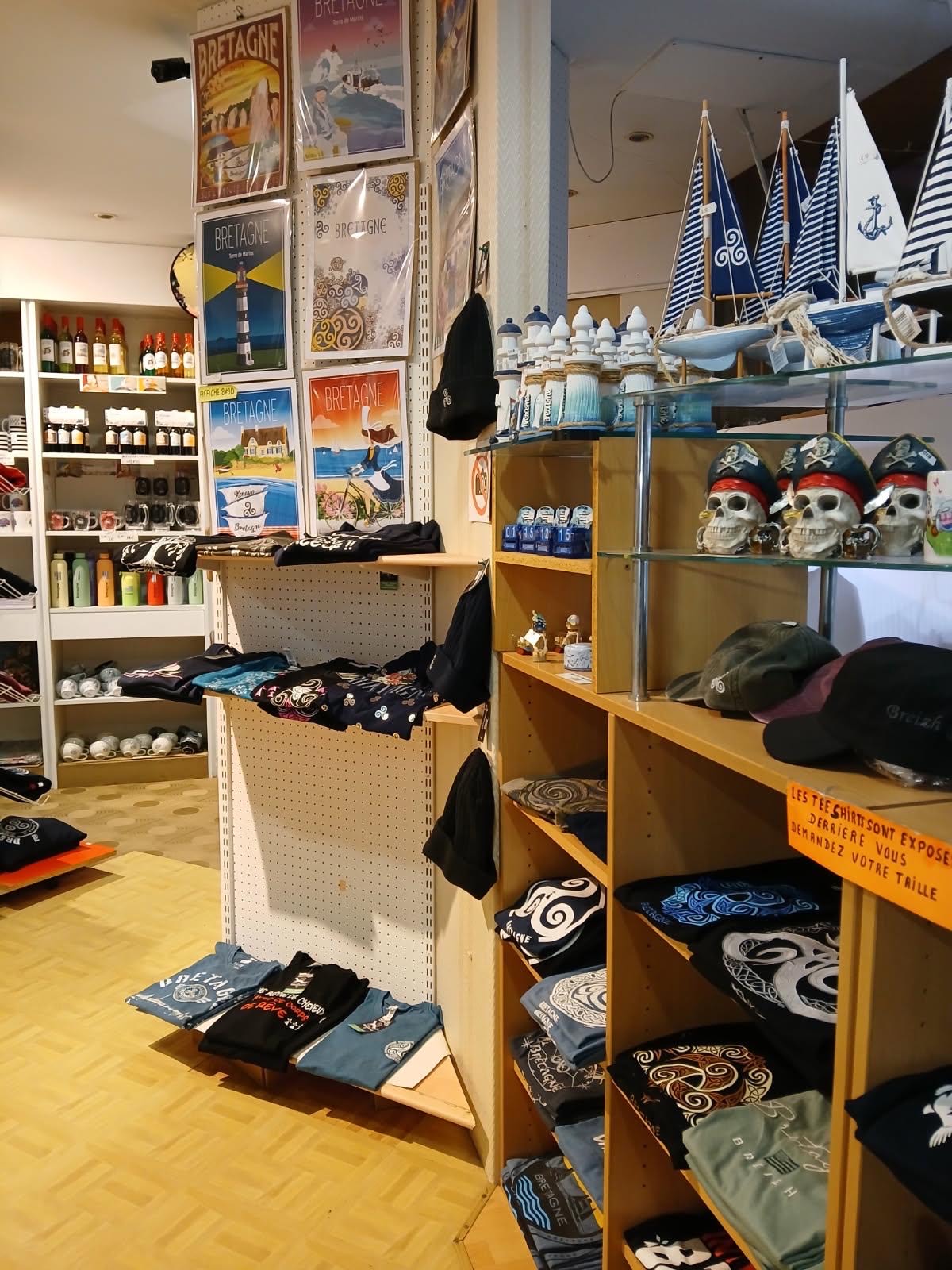 Votre magasin Horizon Ouest vous propose un large choix de produits régionaux, d’objets celtiques et d’articles emblématiques de la culture bretonne à Lorient Bretagne Sud (Mobihan, 56)