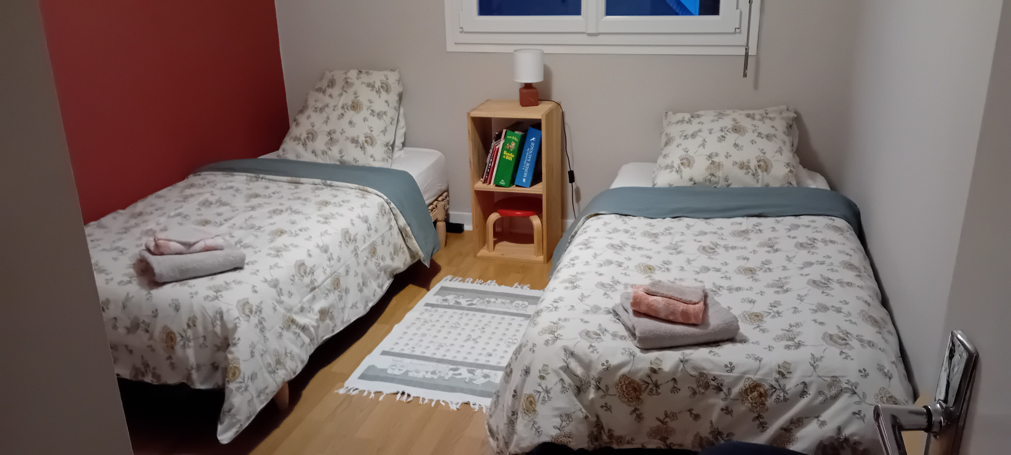 Chambre 4 avec 2 lits simples, maison 12 personnes, Ploemeur (Morbihan 56)