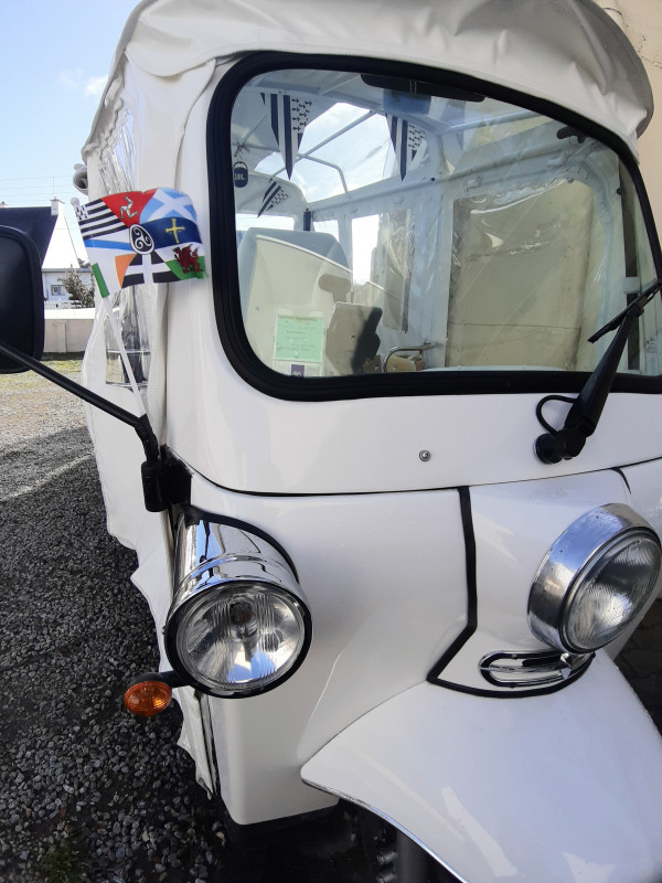 Visiter Lorient Bretagne Sud en Tuktuk électrique ! Visite insolite avec Celtik Tour à Plœmeur (Morbihan, 56)