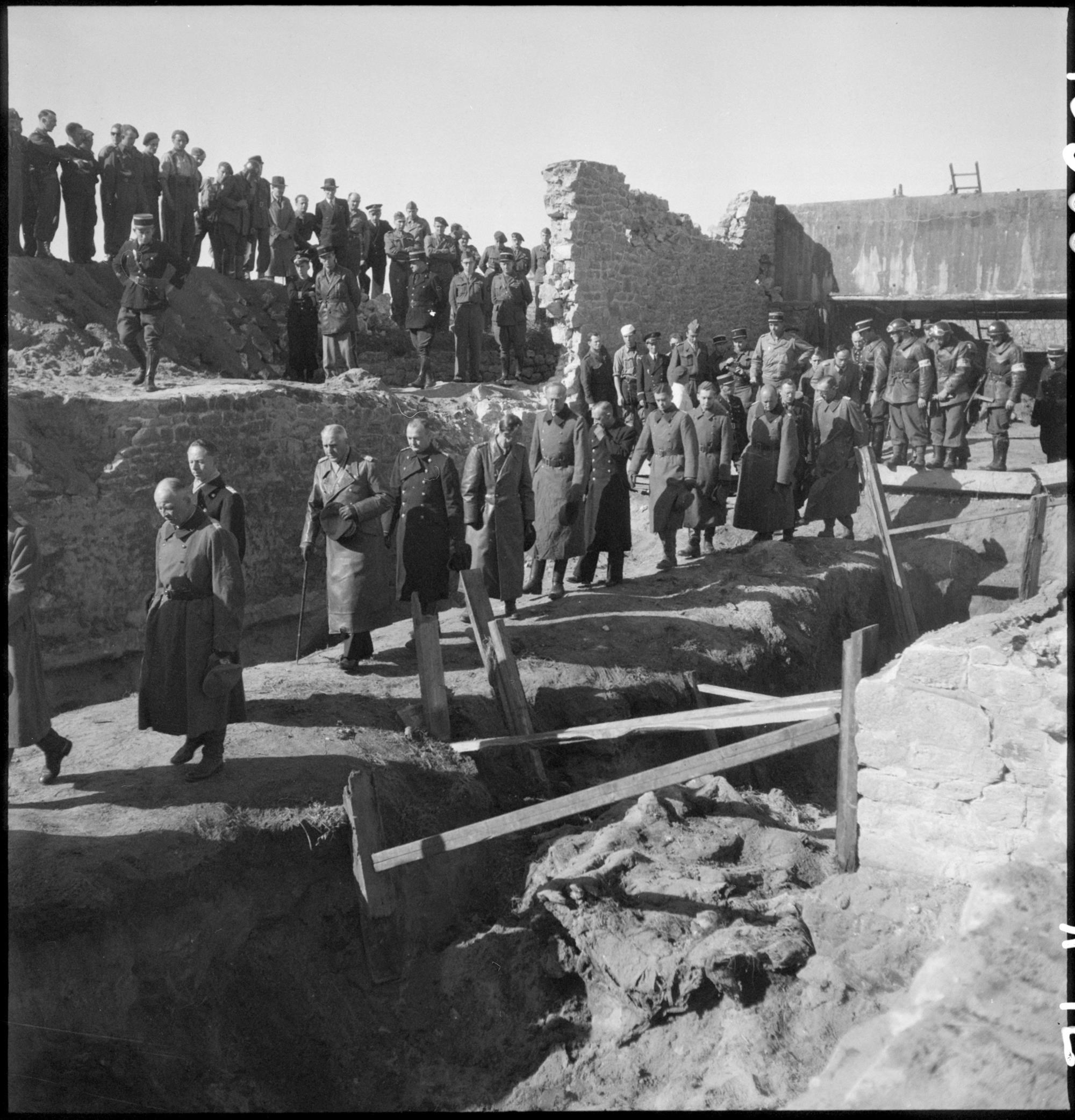 Des officiers allemands du secteur de Lorient...