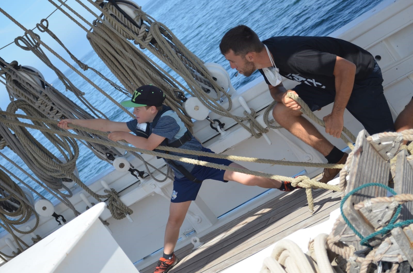 Equipiers sur le pont de Biche