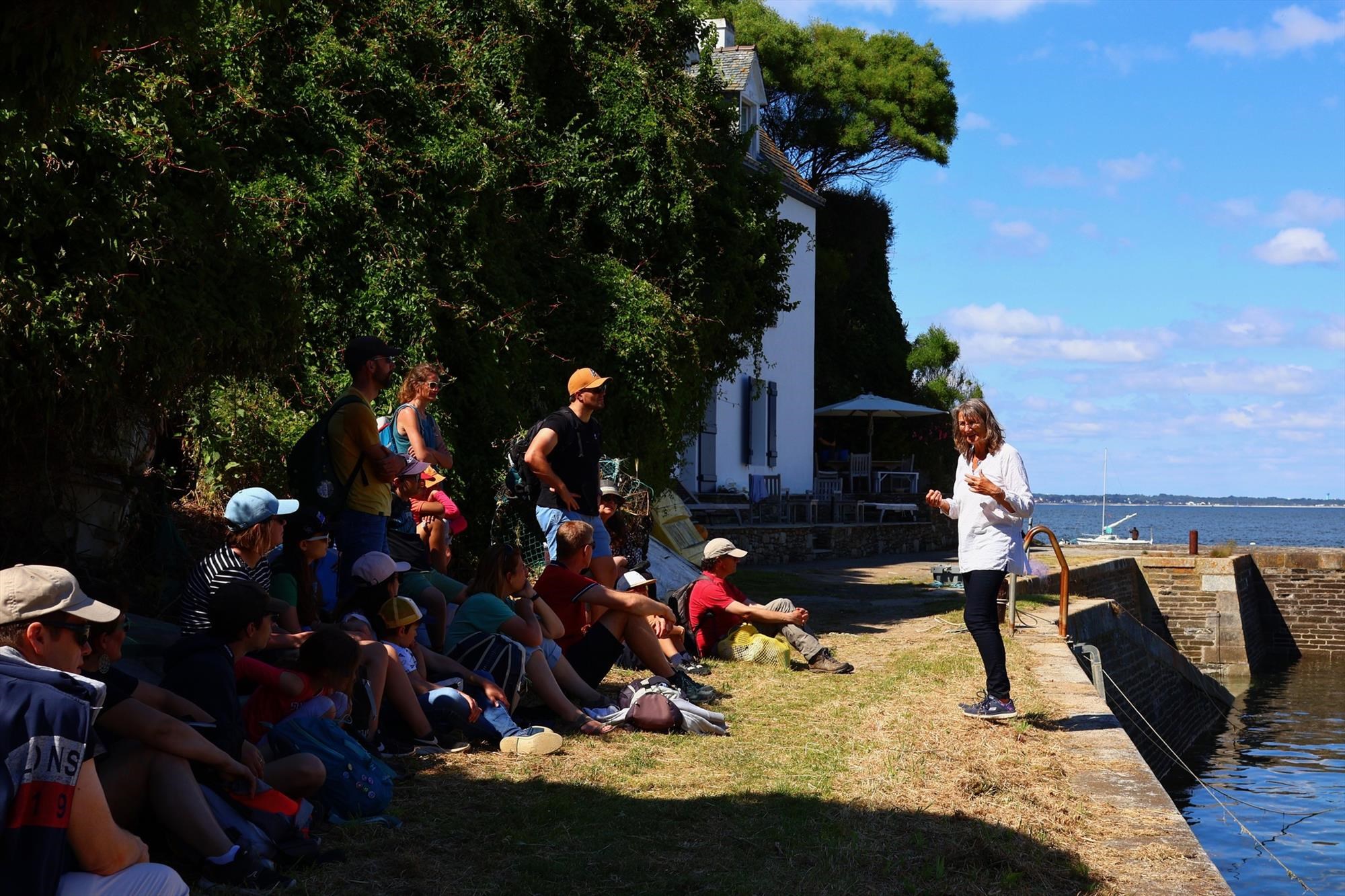 Balade contée à Groix par Sophie Joignant