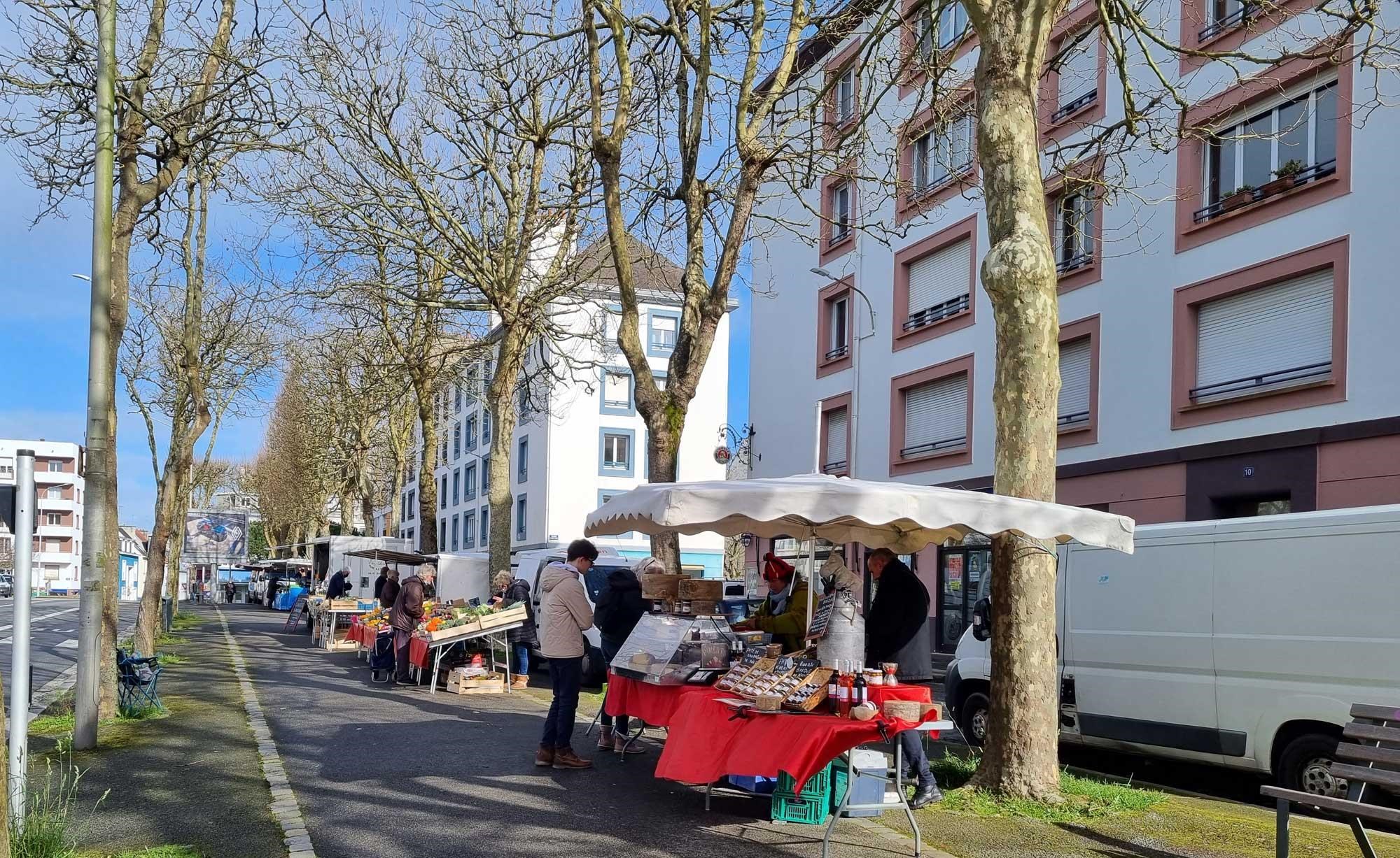 Marché de Chazelles