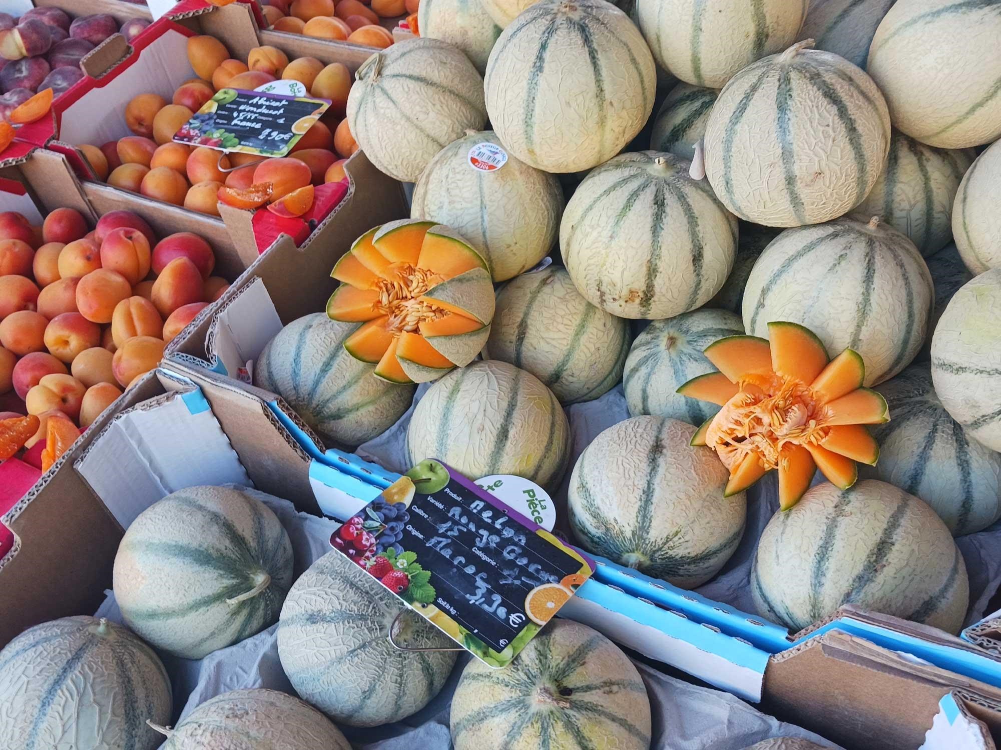 Frutis d'été au marché