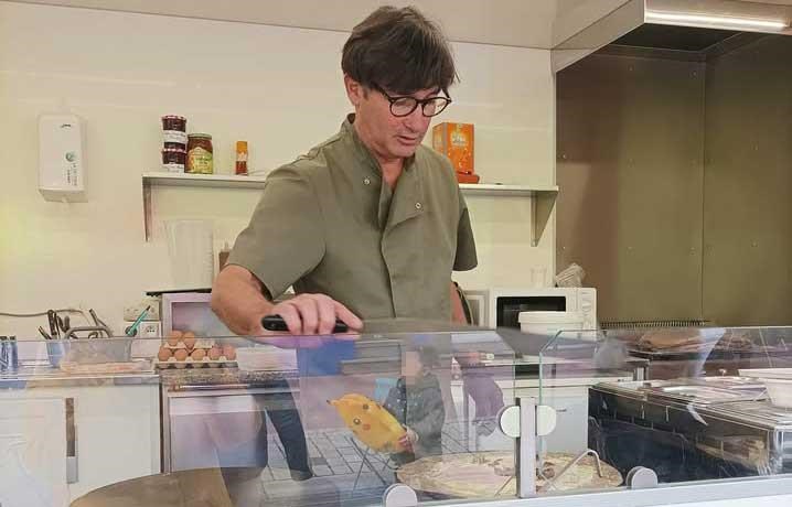 Ludo Crêpes au marché de L'Orientis