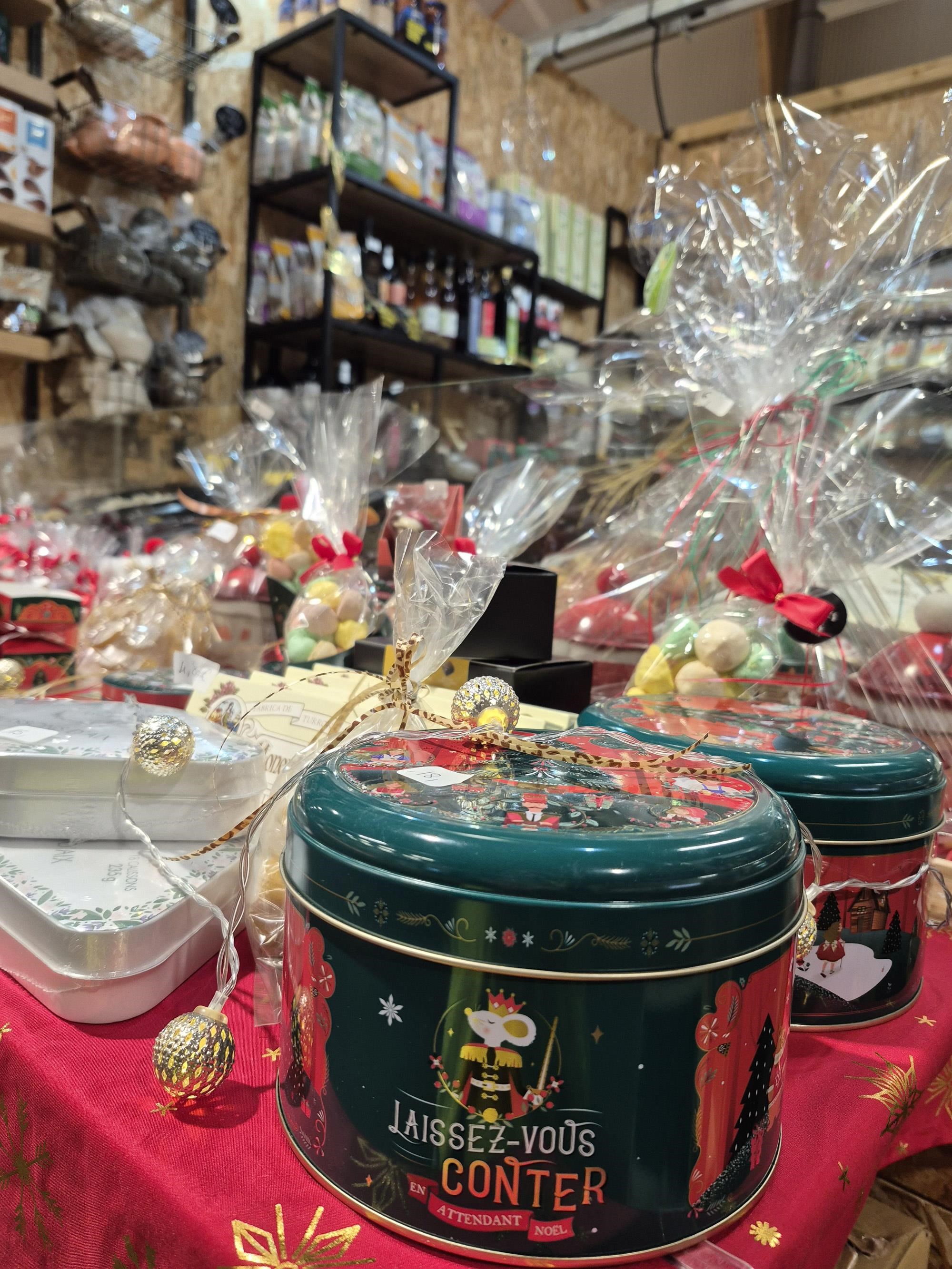 Friandises et épices sous les halles