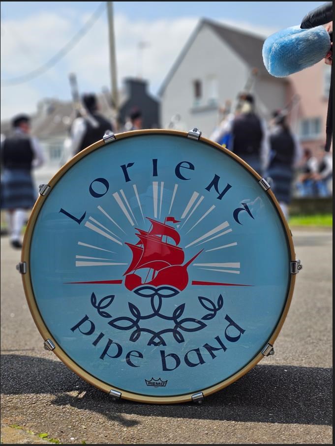 Lorient Pipe Band - la basse