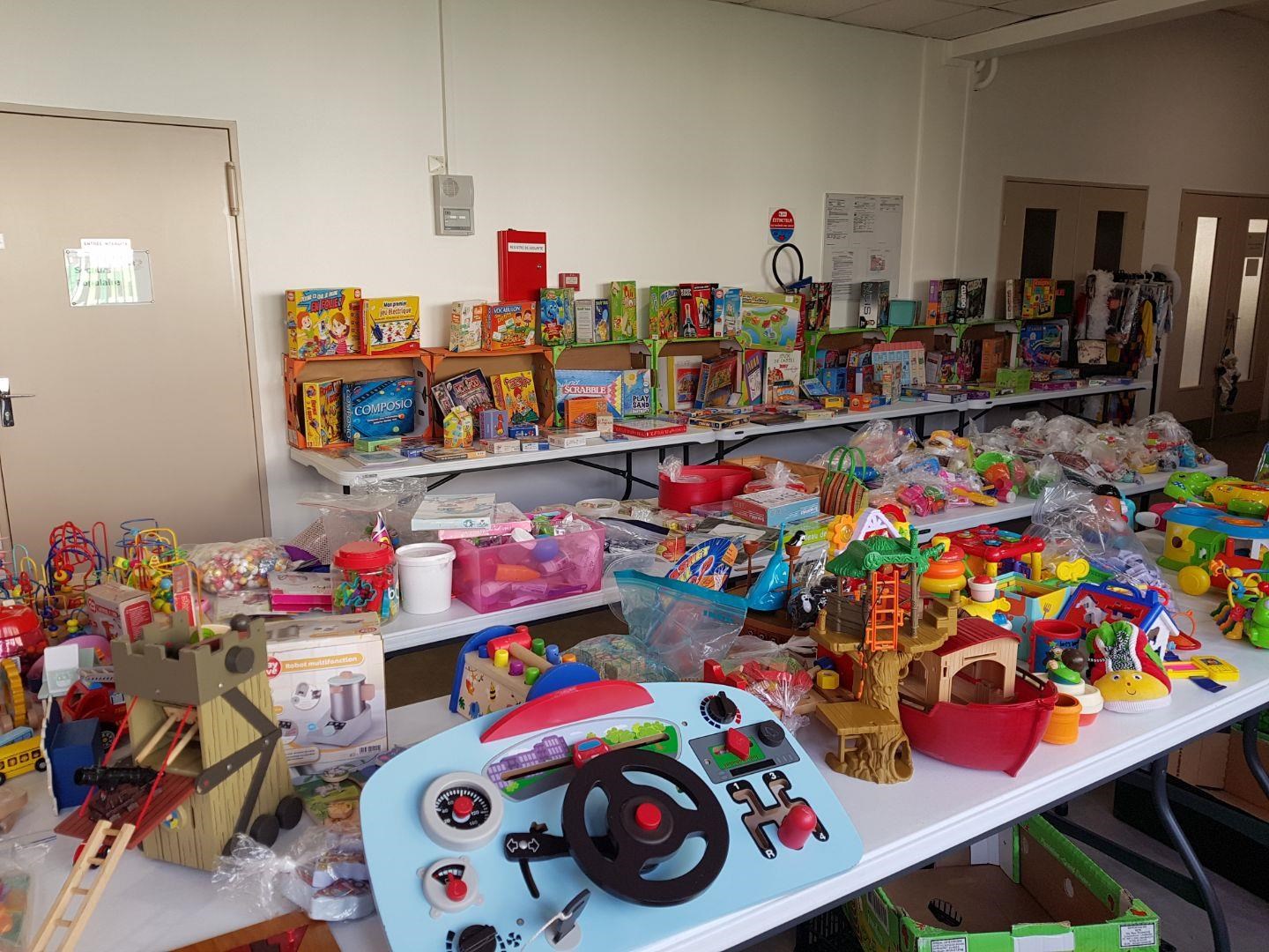 Bourse, braderie Hennebont