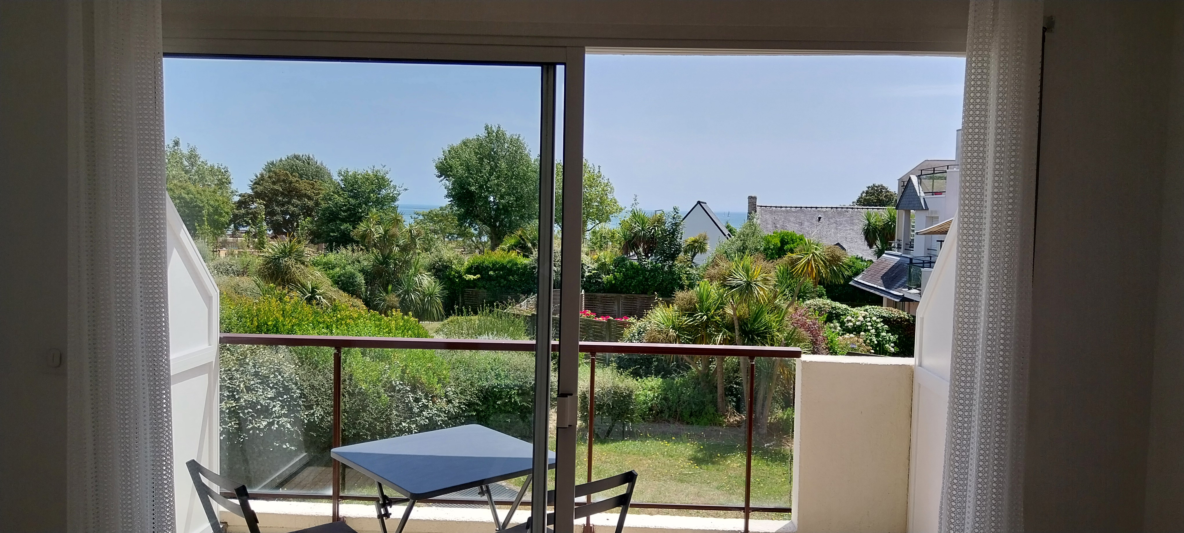 Séjournez dans un studio tout confort pour 2 personnes avec vue sur la mer à Larmor-Plage (morbihan, 56)