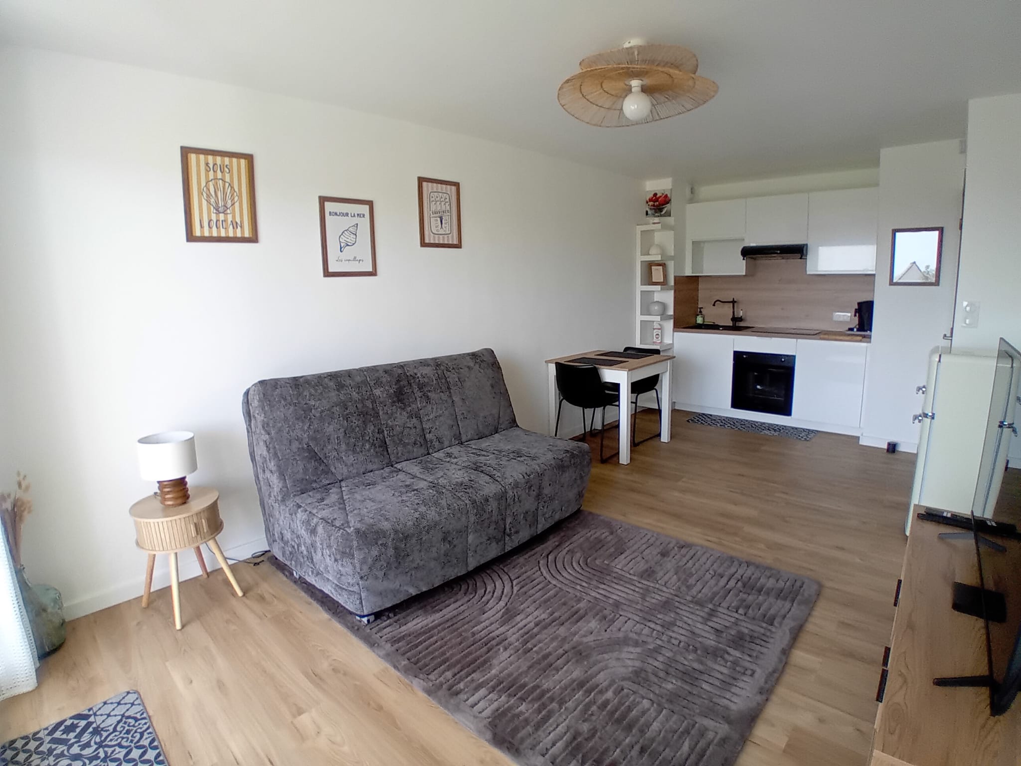 Studio cosy avec vue mer, idéalement situé près du bord de mer et des commerces à Larmor-Plage (morbihan, 56)